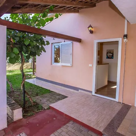 Ema-dany Apartment *