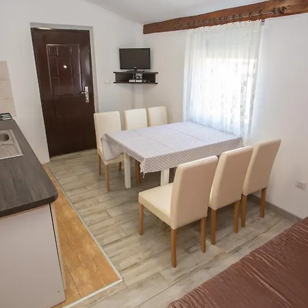 Ema-dany Appartement *